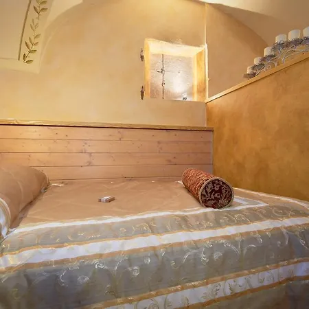 Exclusive Studio In Old Town דירה *
