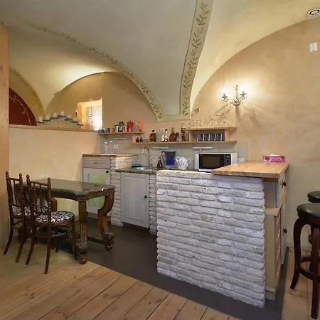 Exclusive Studio In Old Town דירה